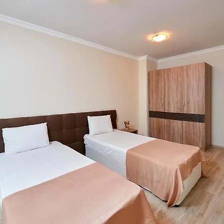 Boutique Rose Gardens Aparthotel Pomorie