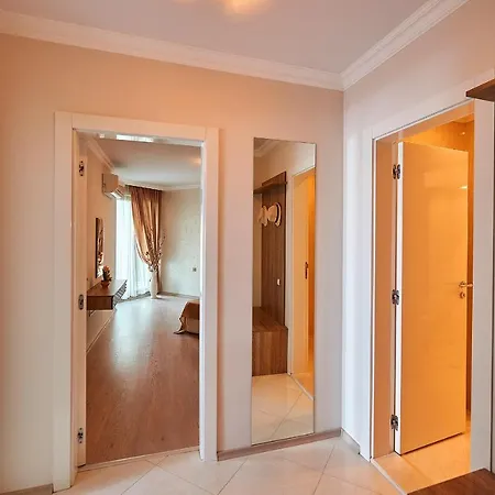 Апарт-готель Boutique Rose Gardens Поморіє