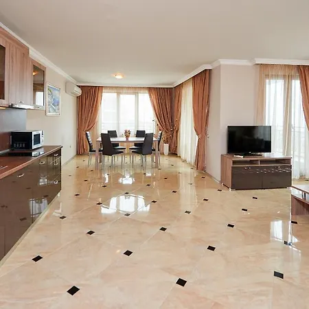 Boutique Rose Gardens Aparthotel 4*