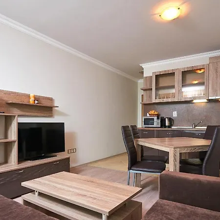 Boutique Rose Gardens Aparthotel