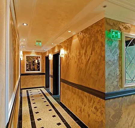 Boutique Rose Gardens Апарт-готель