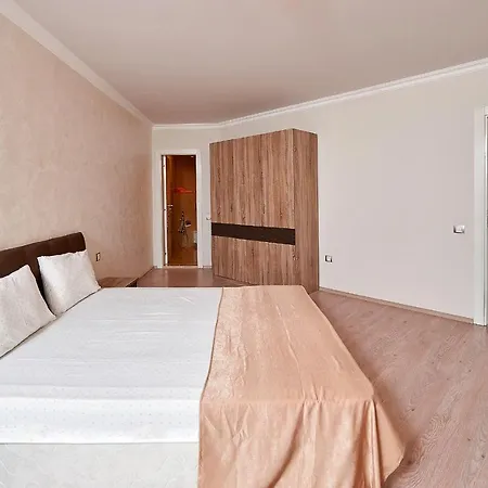 Aparthotel Boutique Rose Gardens 4*